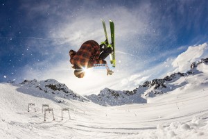 菲尔普斯重返泳坛，传奇再续还是新篇章开启？