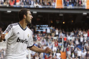 UFC 300巅峰对决，阿迪萨亚成功卫冕中量级冠军