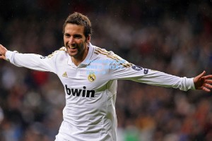 德约科维奇鏖战五盘险胜新生代 温网卫冕之路再进一步