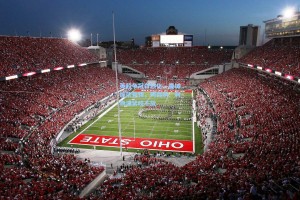 英超争冠白热化，曼城绝杀登顶，阿森纳、利物浦紧咬不放