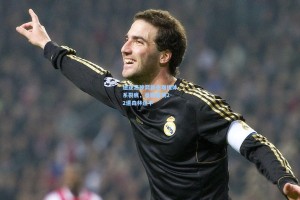 迪亚洛神箭救主难掩体系裂痕，曼联客场2-2遭森林逼平